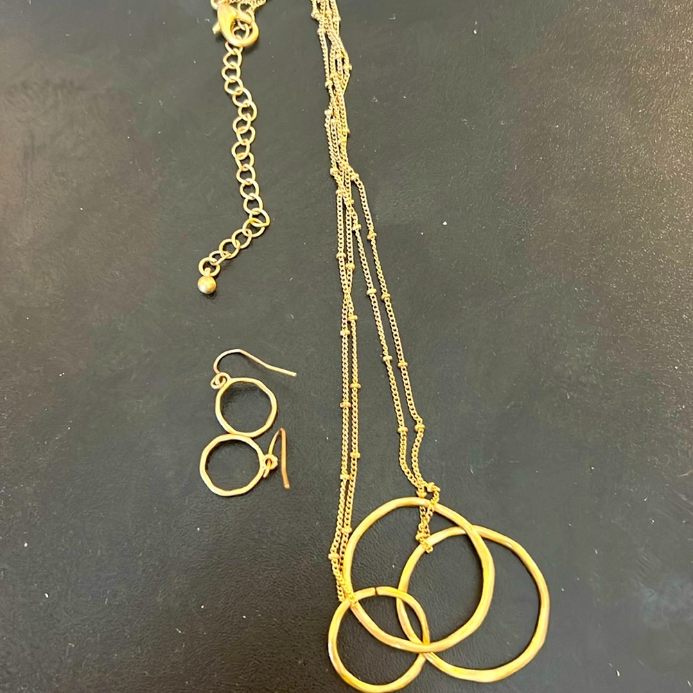 Gold necklace